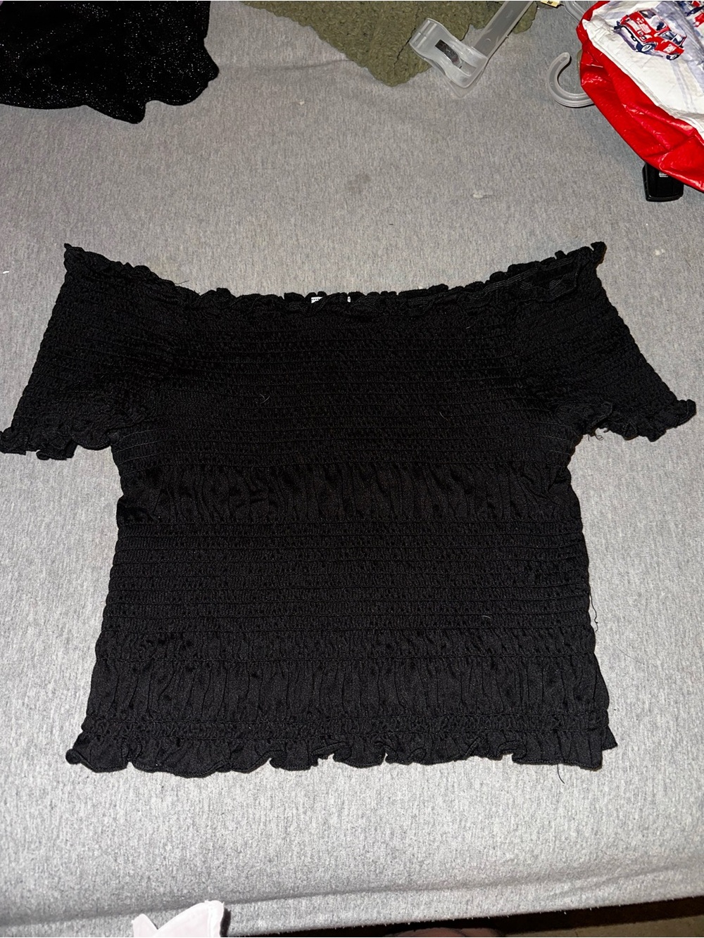 Black off the shoulder stretchy crop top size XL